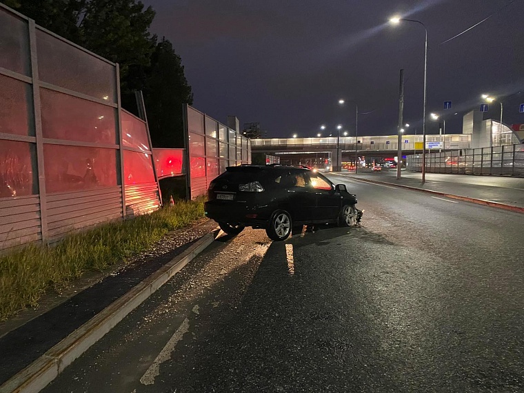 В Тюмени женщина на "Киа" сбила ребенка, который вышел вынести мусор