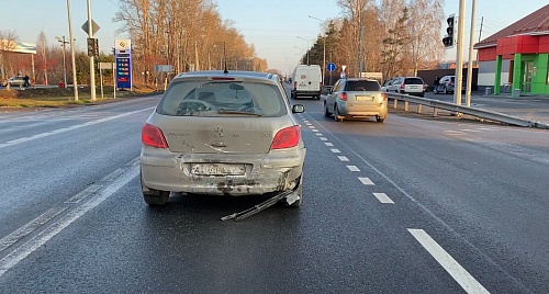 Тюменка на загородной трассе допустила оплошность, из-за которой был травмирован ребенок
