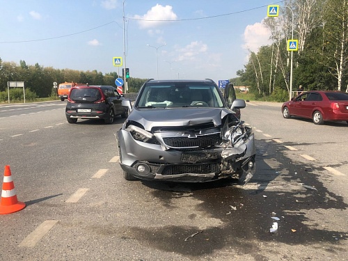 Момент ДТП на пересечении окружной дороги с Авторемонтной попал на видео