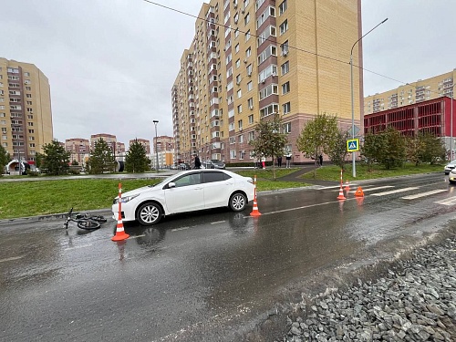 В Тюмени семилетний велосипедист попал под машину