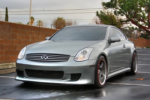 Суд оштрафовал владельца Infiniti за оскорбление тюменского таможенника