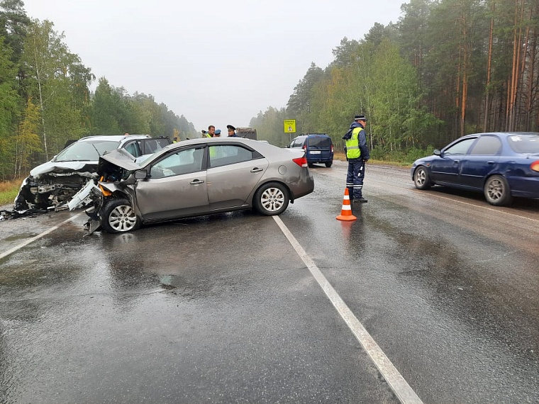 Страшное ДТП на трассе Тюмень - Боровский - Богандинский: один погибший, четверо раненых