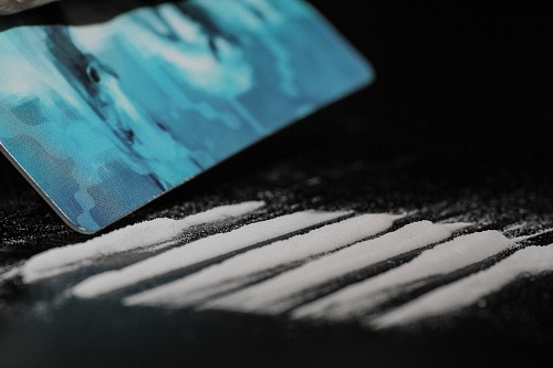 Тюменский таксист отправил в полицию 17-летнего наркокурьера