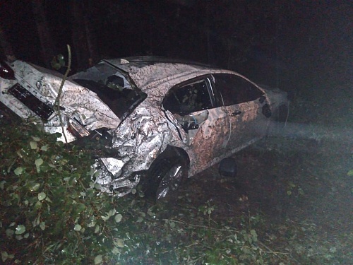 В районе Боровского автомобиль с двумя бабушками и внучкой улетел в кювет