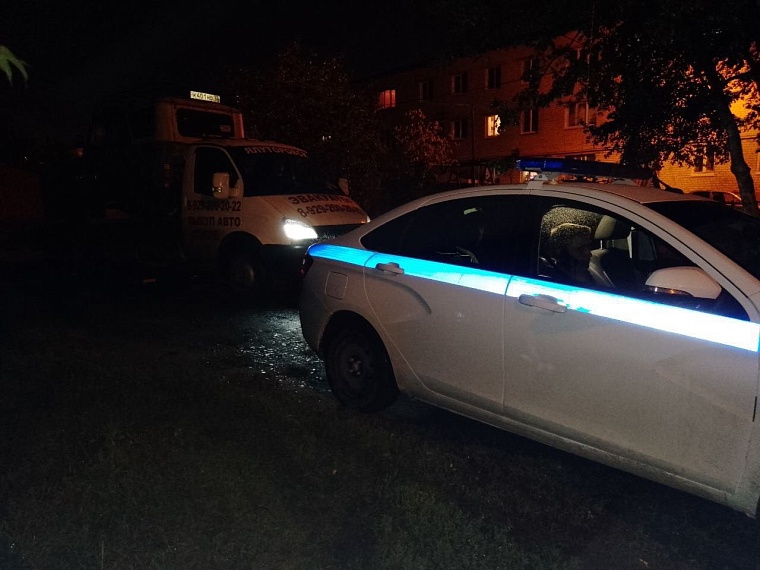 Вез друзей с завода: в Тюменской области поймали пьяного водителя "УАЗа"