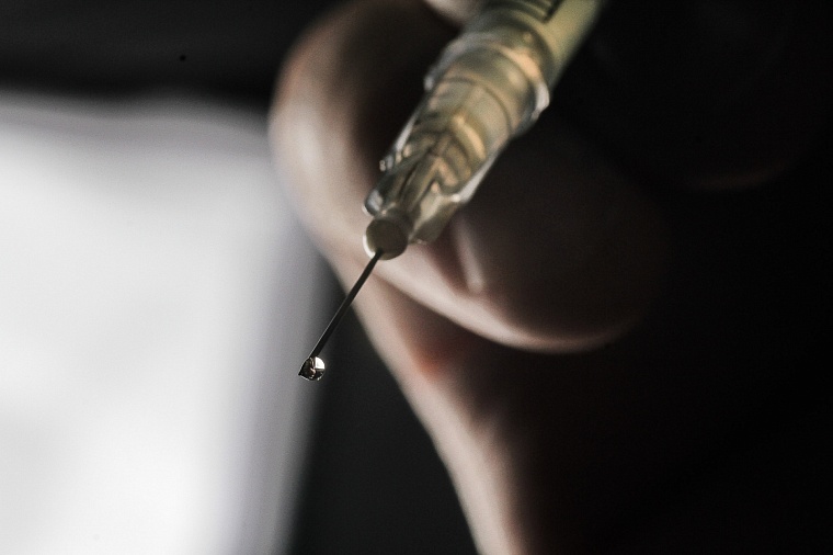 В Тюменской области перекрыт крупный канал поставки наркотиков