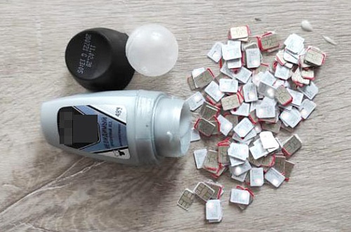 В тюменскую колонию пытались передать дезодорант, начиненный 179 СИМ-картами