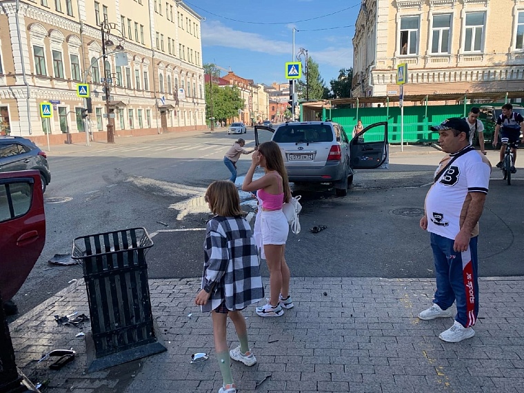 В ДТП на улице Республики пострадали трое человек