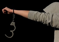 За один вечер напал на двух женщин. В Тюмени задержали 34-летнего насильника