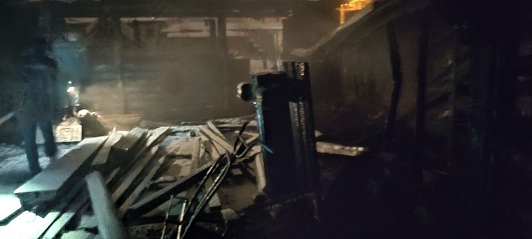 Хозяйка горевшего дома в Боровом брала по 30 тысяч в месяц с поселенцев