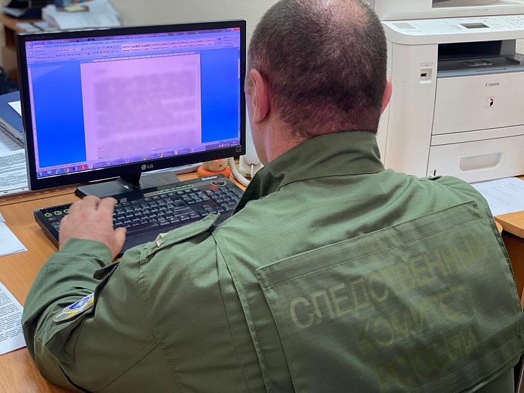 В поселке Московском тюменские полицейские остановили авто с трупом в багажнике