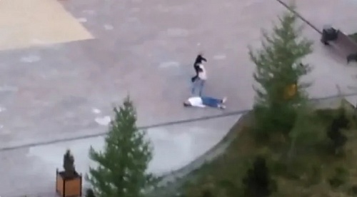 Житель Салехарда избил мужчину, лежащего без сознания