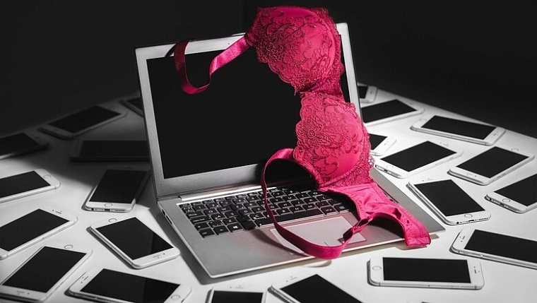 В Волгограде 19-летнего молодого человека осудят за совращение школьниц