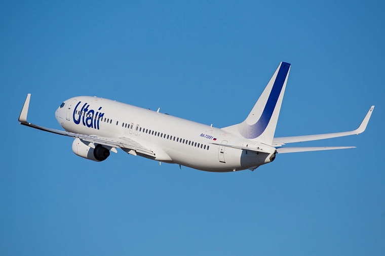 В тюменском аэропорту Рощино пьяную парочку, прилетевшую из Сочи, встретили полицейские