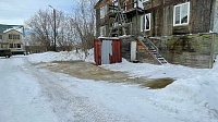 На Ямале дом затопило канализационными стоками