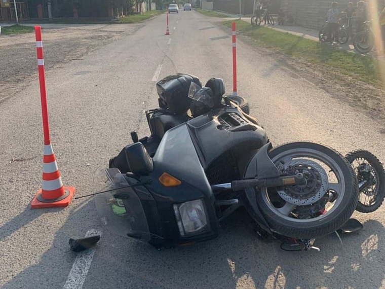 В Каскаре подросток на питбайке столкнулся с мотоциклом