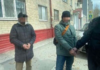 Побежали от патруля: распространителей синтетического наркотика задержали в Тюмени