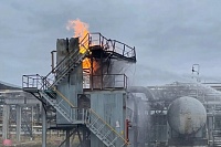 На «Тобольск-Нефтехиме» загорелась емкость с газом