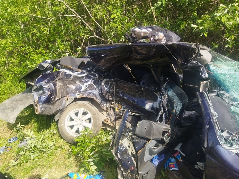 В ДТП под Тюменью погибло три человека