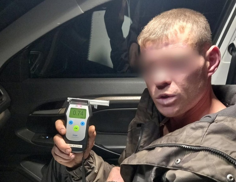 Выпил пива и поехал в соседнее село: в Тюменской области за сутки остановлены десятки пьяных водителей