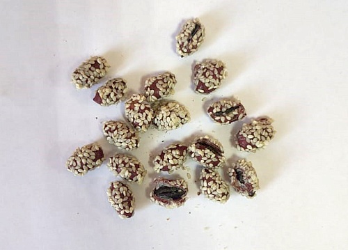 Женщина пыталась передать в тюменскую колонию арахис, начиненный гашишем