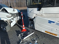 В ДТП с рейсовым автобусом в Тобольское пострадали трое человек