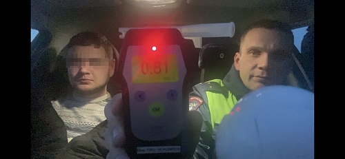 В Ишиме пьяный водитель протаранил магазин