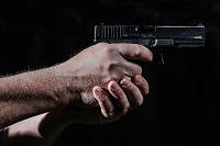 Тюменец напал на соседей с аэрозольным пистолетом