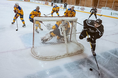 ХК «Рубин» трижды отыгрывался, но одержал победу в последнем матче регулярного чемпионата ВХЛ