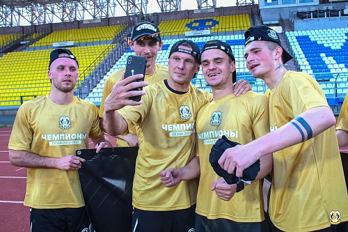 Тюменских футболистов ждут перемены в новом сезоне