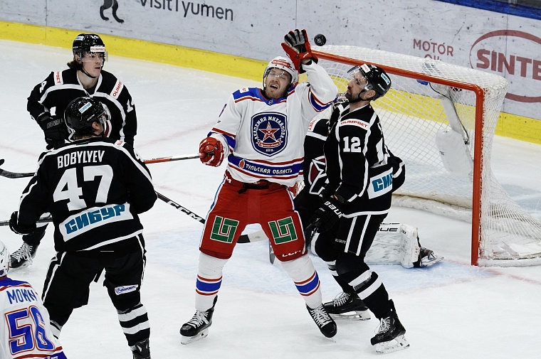 Хоккеисты устроили драку на победном для «Рубина» матче