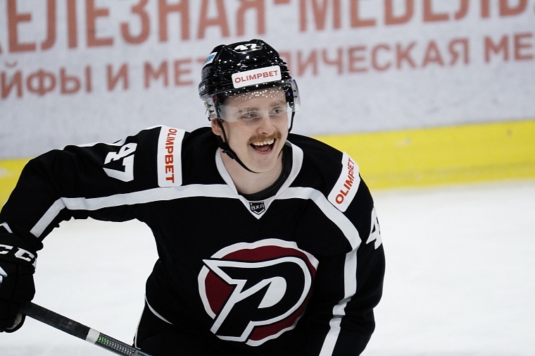 Хоккеисты устроили драку на победном для «Рубина» матче