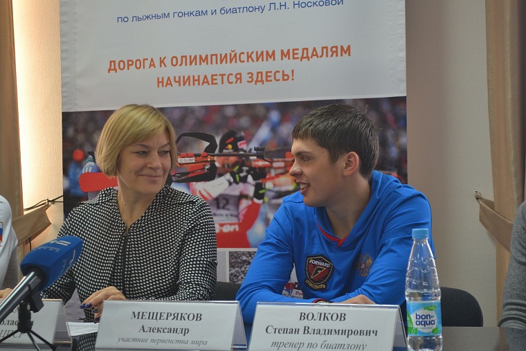 Юниорскому чемпиону мира по биатлону не хватало тюменского тренера на трибуне