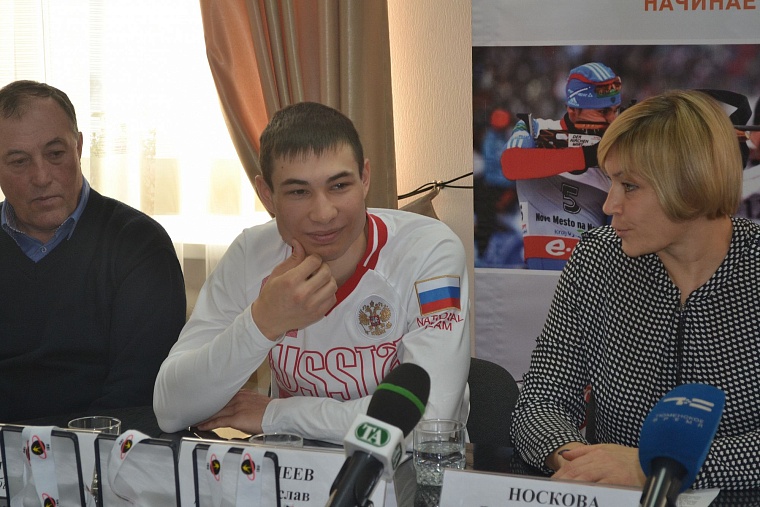 Юниорскому чемпиону мира по биатлону не хватало тюменского тренера на трибуне