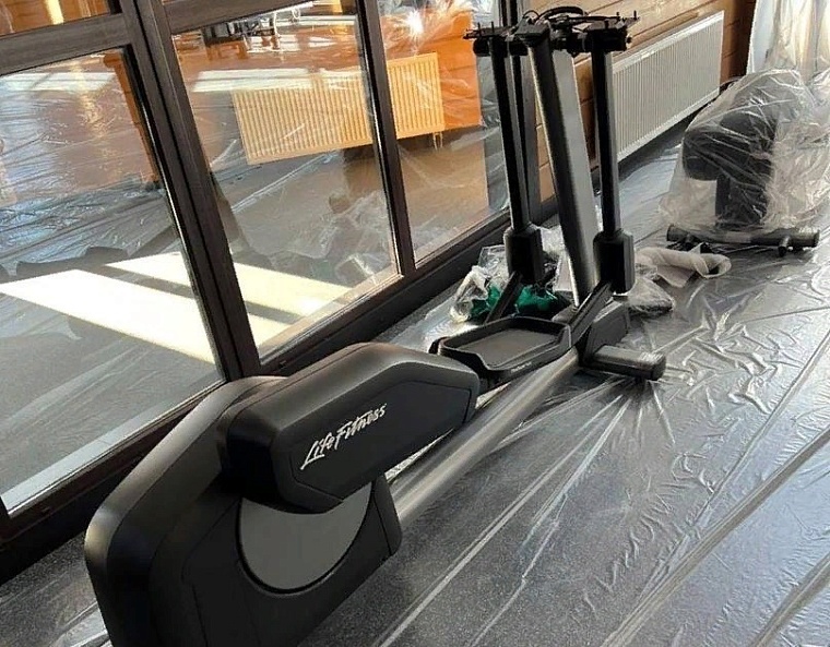 В элитном фитнес-клубе в Патрушева установили запрещенные тренажеры