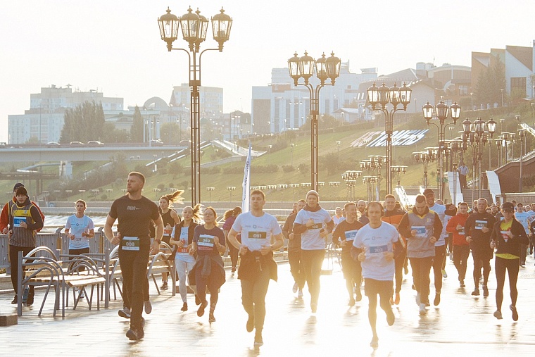 Утренний забег объединил более 400 участников TNF и жителей Тюмени