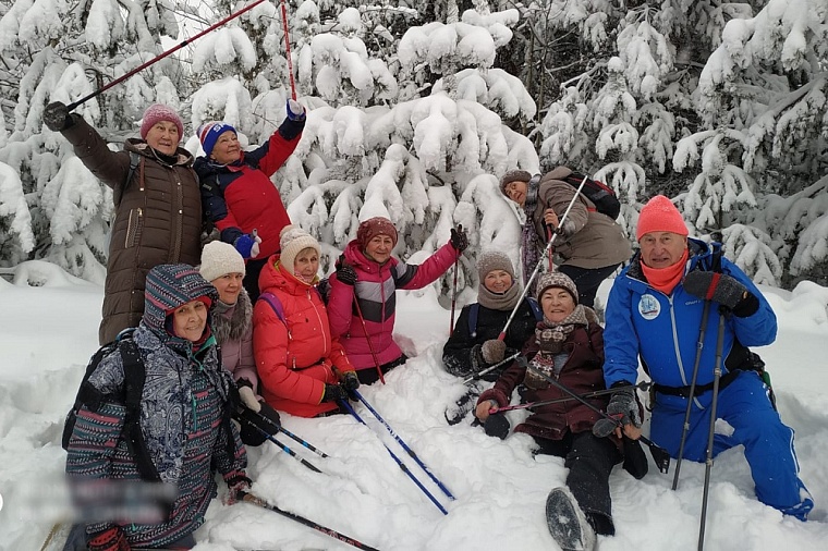 В Тюмени по субботам проходят бесплатные мастер-классы по скандинавской ходьбе