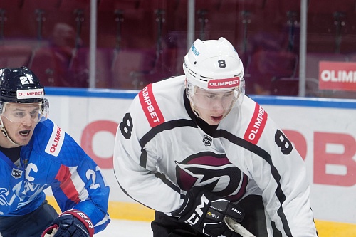 Тюменский ХК «Рубин» победил в пятый раз подряд и возглавил турнирную таблицу ВХЛ