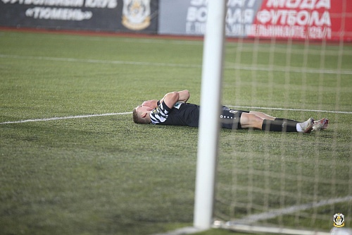 ФК «Тюмень» прервал беспроигрышную серию, впервые в этом сезоне проиграв дома