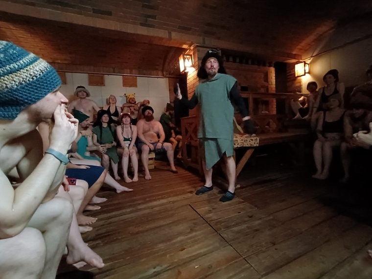 Прожаривает до второго дыхания! В Тюмени проходит чемпионат по коллективному парению