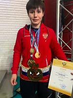 Тюменка Альбина Молдажанова завоевала золото на первенстве России по боксу