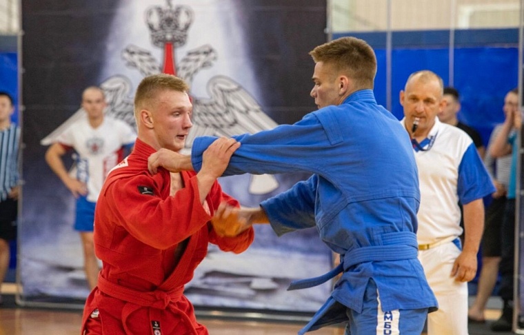 Сборная ТВВИКУ по самбо стала третьей на чемпионате Вооруженных сил