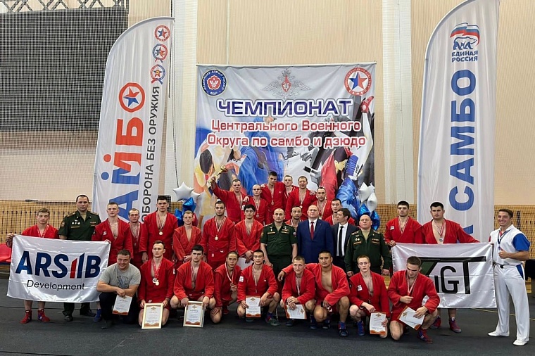 Сборная ТВВИКУ по самбо стала третьей на чемпионате Вооруженных сил