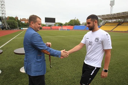 Игроков «Тюмени» наградили серебряными медалями Олимп-Первенства России среди команд ПФЛ