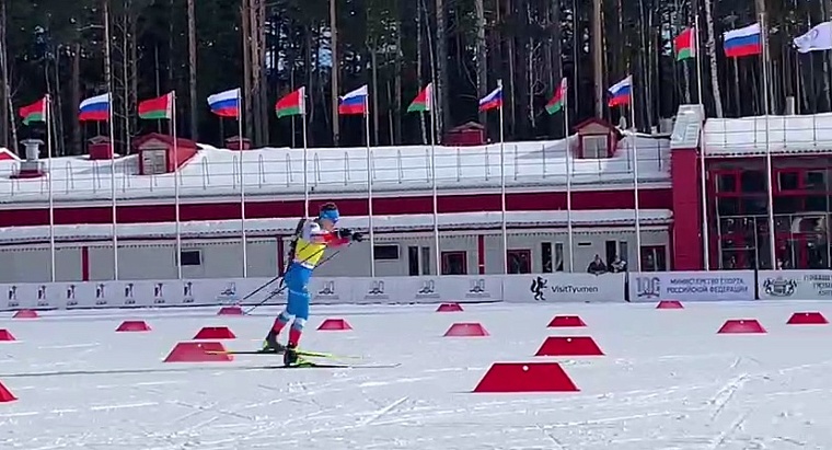 В Тюмени стартовала мужская гонка преследования Кубка Содружества по биатлону
