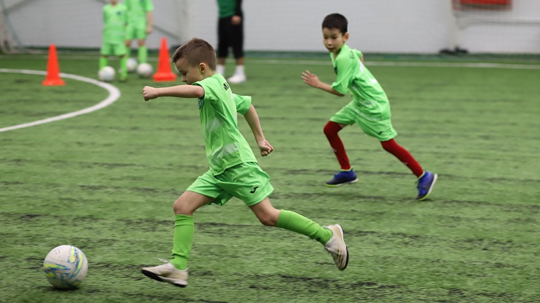 Инвестор построил в Тюмени новый футбольный центр