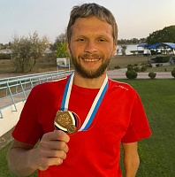Тюменский паратриатлонист Александр Ялчик стал чемпионом России