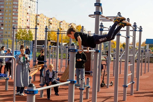 На улице Энергостроителей в Тюмени открылся новый спортивный объект