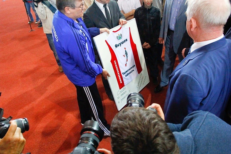 На старт, внимание, марш:  в Тюмени открылся легкоатлетический манеж