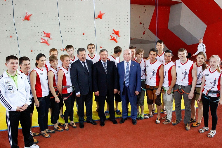 На старт, внимание, марш:  в Тюмени открылся легкоатлетический манеж